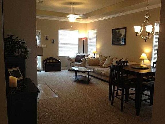 3rd image of 5440 Hampton Hill Cir