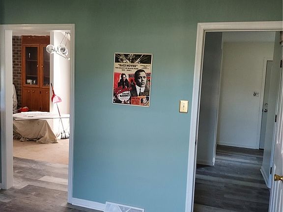 5th image of 22417 Cox Rd