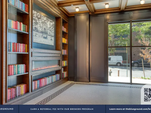 187 Kent Avenue image 30 of 37