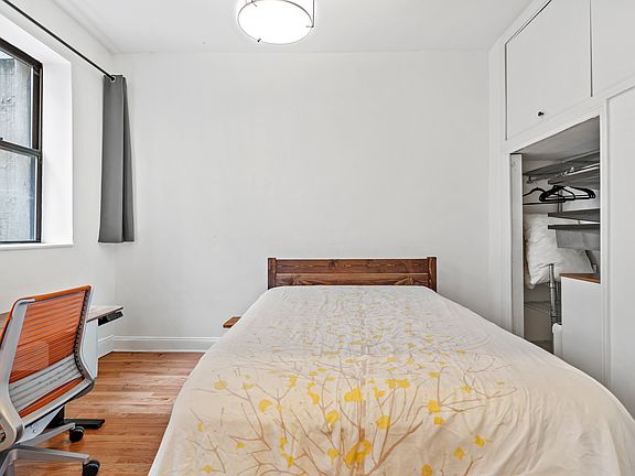 4th image of 507 E 12th St APT 1B