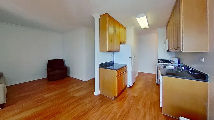 Rented by Batra Group Inc | media 6