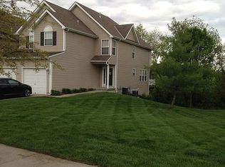 8667 NE 97th St, Kansas City, MO 64157