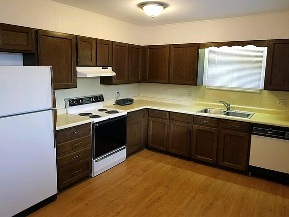 Kitchen (1)