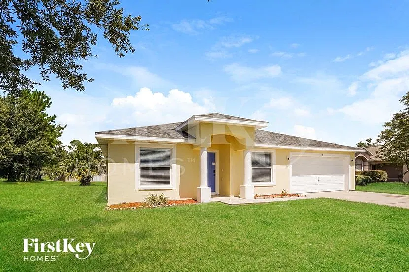 3 bed, 2.0 bath, 1563 sqft, $1,945 — Photo 2
