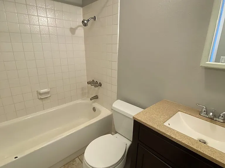 798 McClure St. — Photo 16