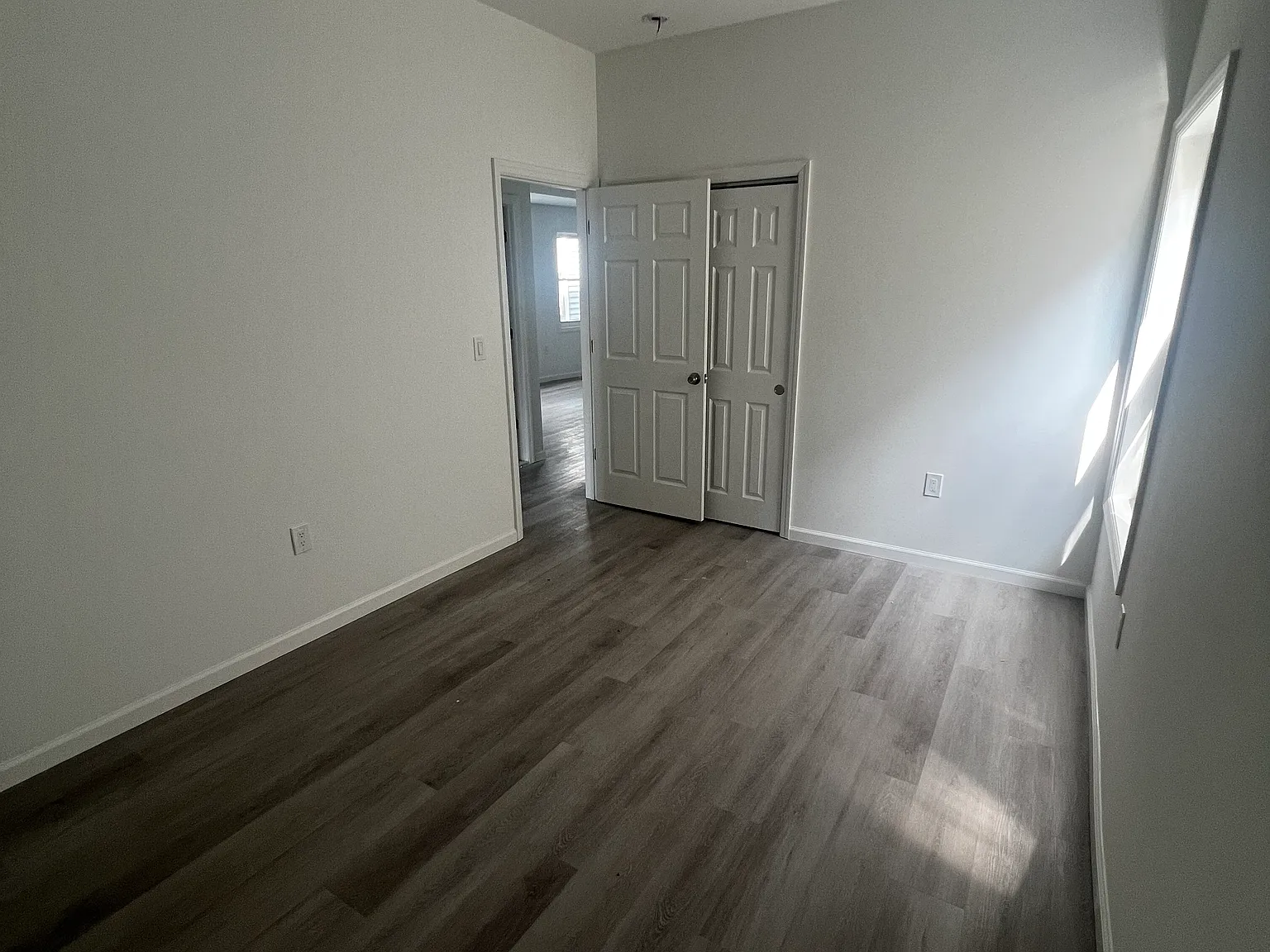 3 bed, $3,000 — Photo 4