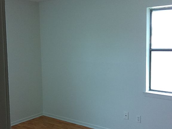 2nd image of 206 Myra Lou Ave
