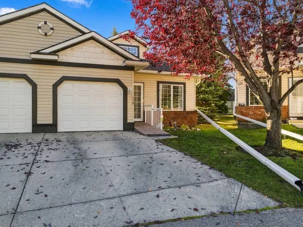 110 NE Somervale Point SW, Calgary, AB T2Y 3K4