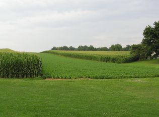 3260 Sunnyside Rd, Manheim, PA 17545