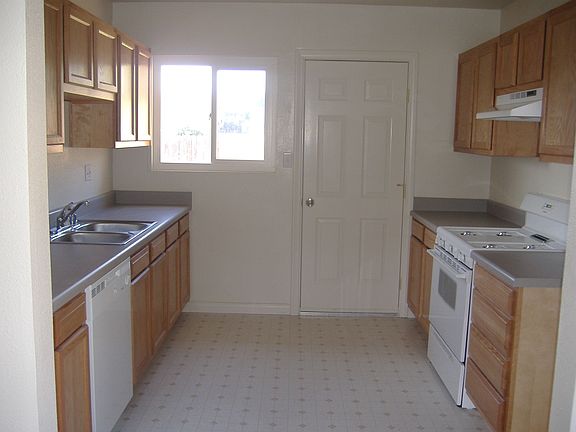 2nd image of 5412 Lenox Dr