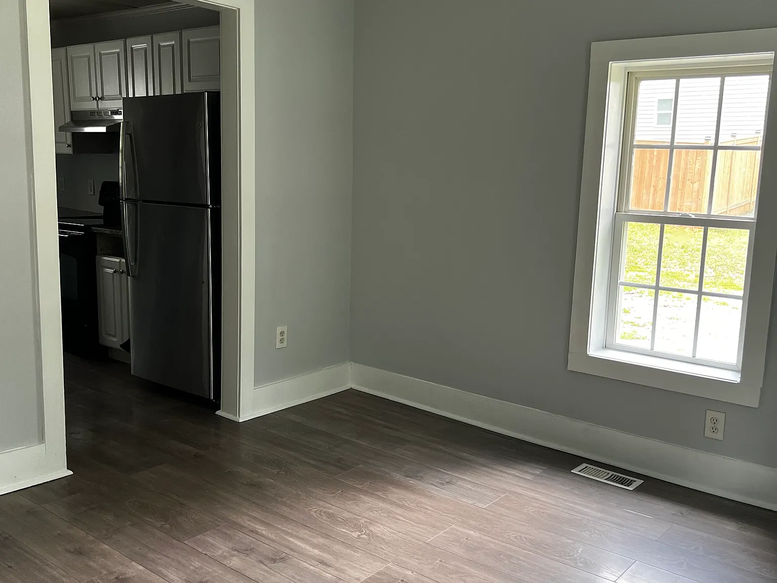 2 bed, 680 sqft, $1,300 — Photo 4