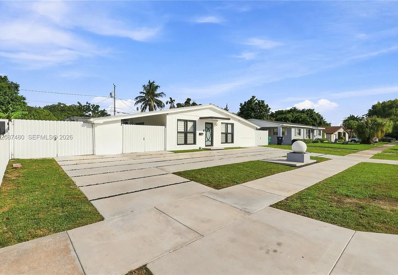 Pine Tree Manor Sec 2 — Photo 2