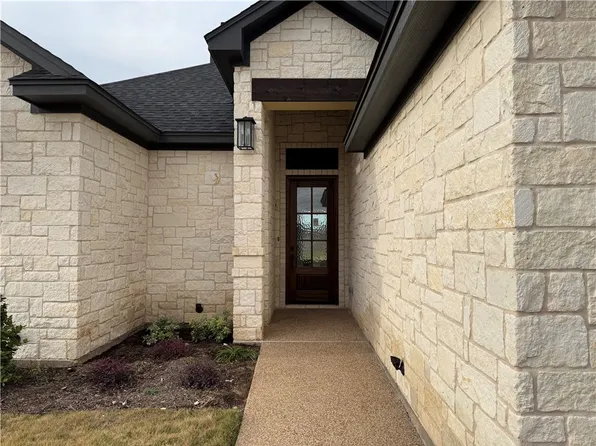 10113 Castleberry Ln, Waco, TX 76712