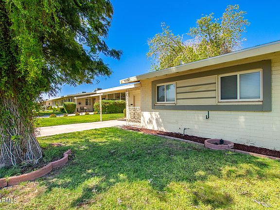 4th image of 10934 W ABBOTT Avenue