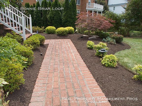 2nd image of 8015 Bonnie Briar Loop