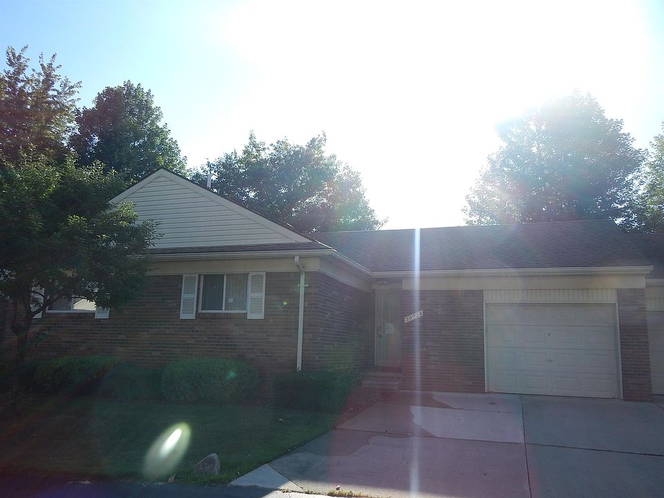 1st image of 30728 Underwood Dr