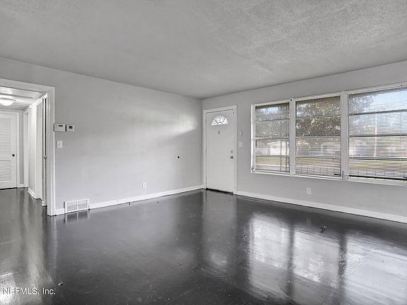 5th image of 3031 CESERY Boulevard