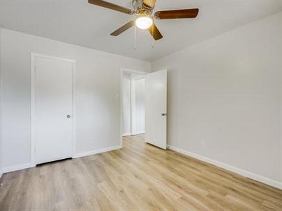 5th image of 411 E Polk St APT 9