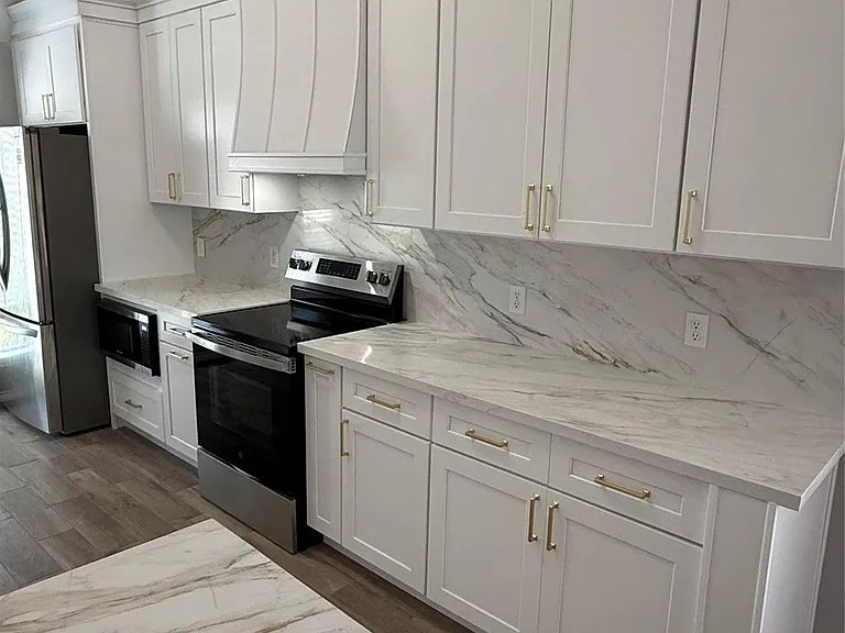 11831 Rainbow Bridge Ln — Photo 3