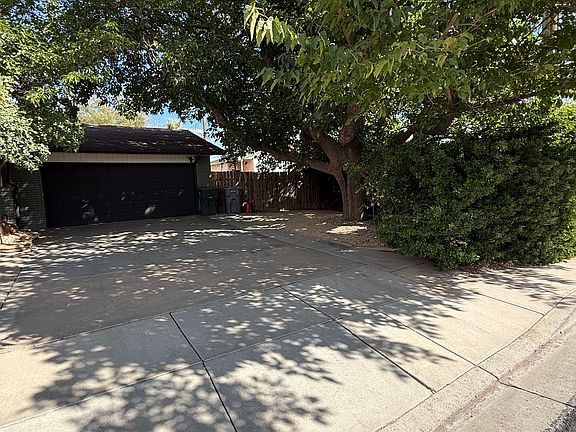 2nd image of 638 N 200 W