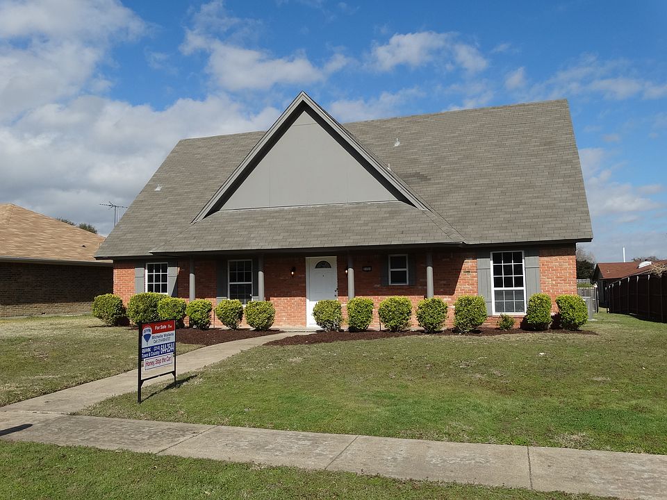1st image of 2121 Blossom Ln