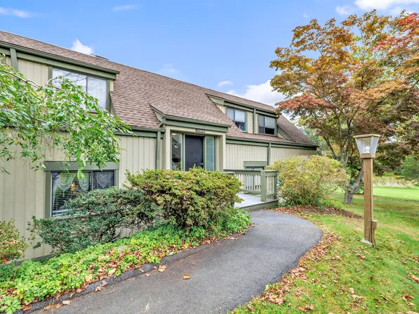 176 Heritage Village #B, Southbury, CT 06488