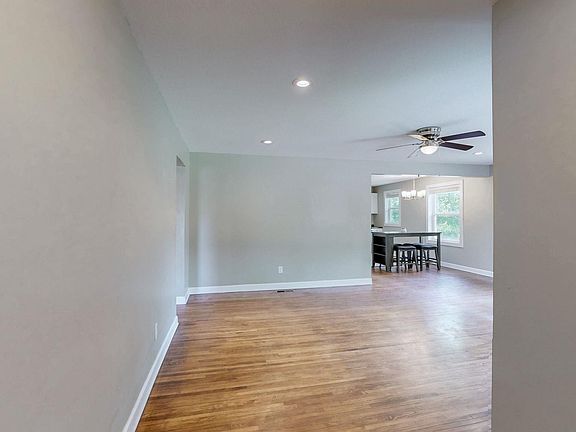 5th image of 509 S 6th St