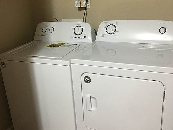 4th image of 3854H Northeast Dr #0