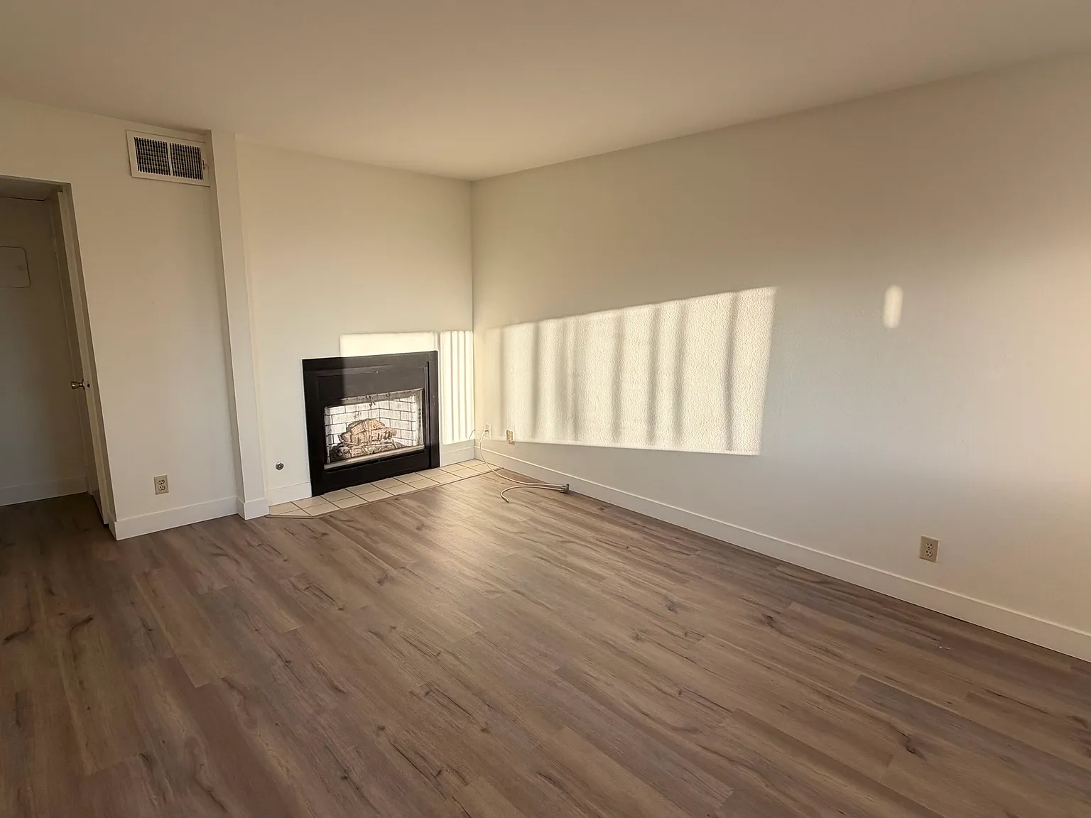 1 bed, 750 sqft, $2,200 — Photo 2
