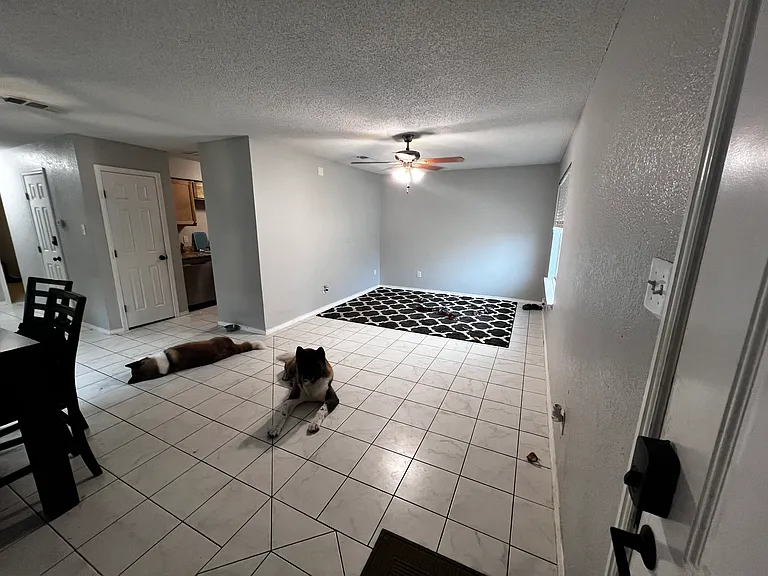 2214 Lavern St #B — Photo 7