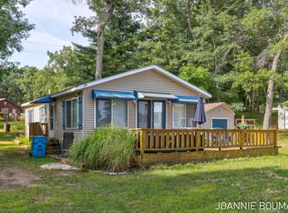 8286 W Pine Grove Beach Dr, Baldwin, MI 49304