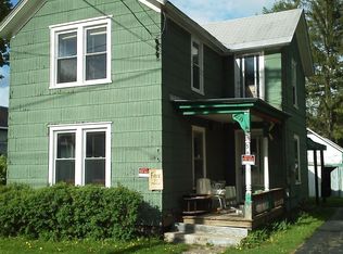 34 Fayette St, Hamilton, NY 13332