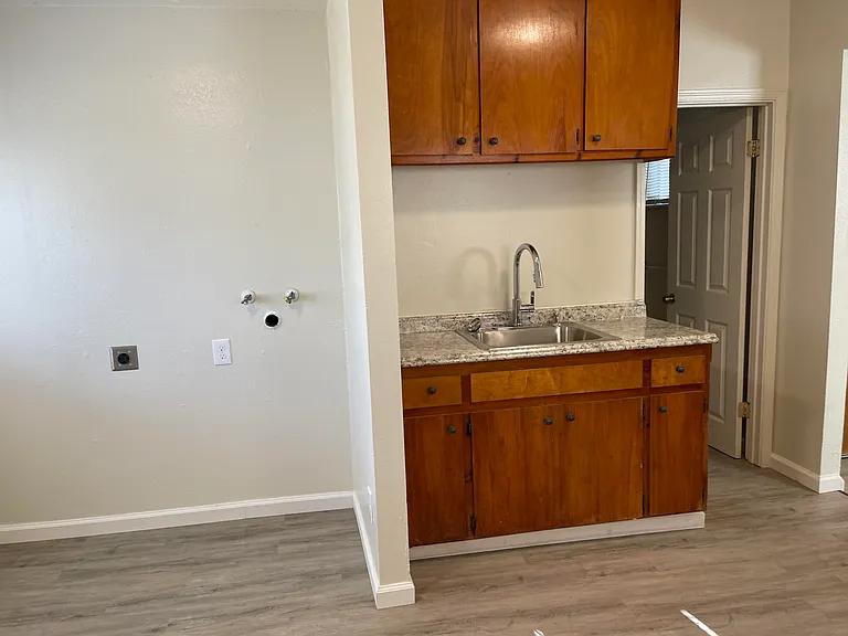 936 Franklin St #2 — Photo 12
