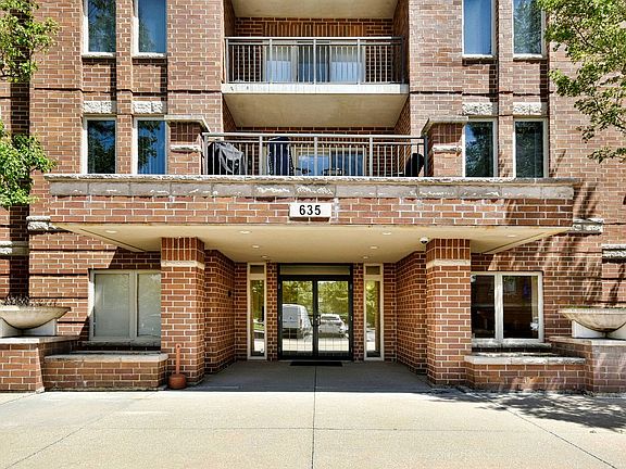 2nd image of 635 Perrie Dr APT 403