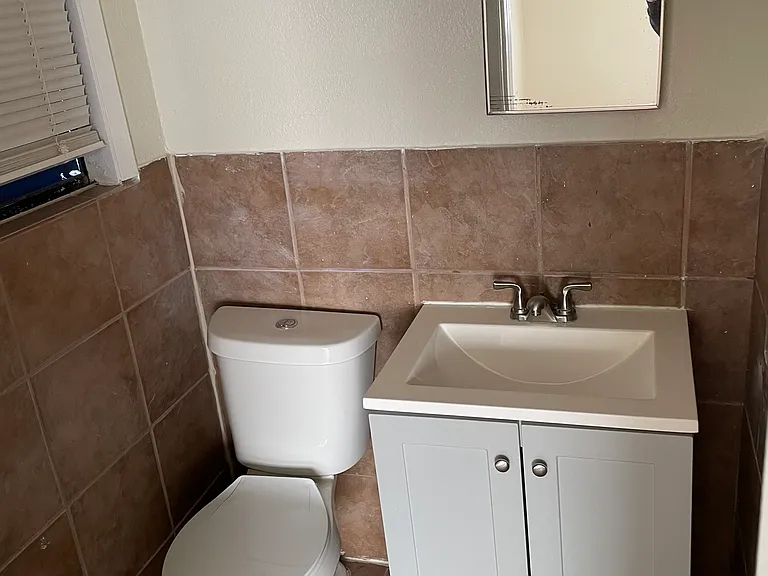 5504 Manor Rd — Photo 38
