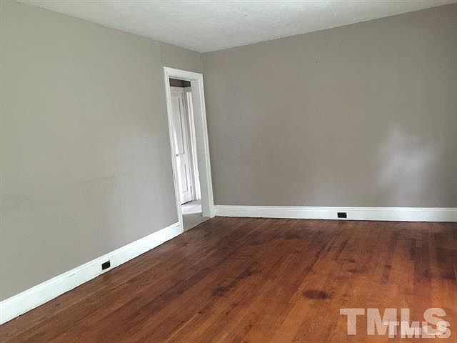 2nd image of 108 Lee St