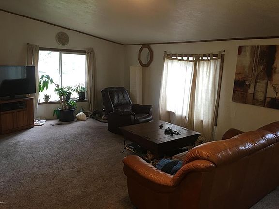 5th image of 2090 SE Merten Dr