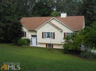 30 Gales Ct, Newnan, GA 30263