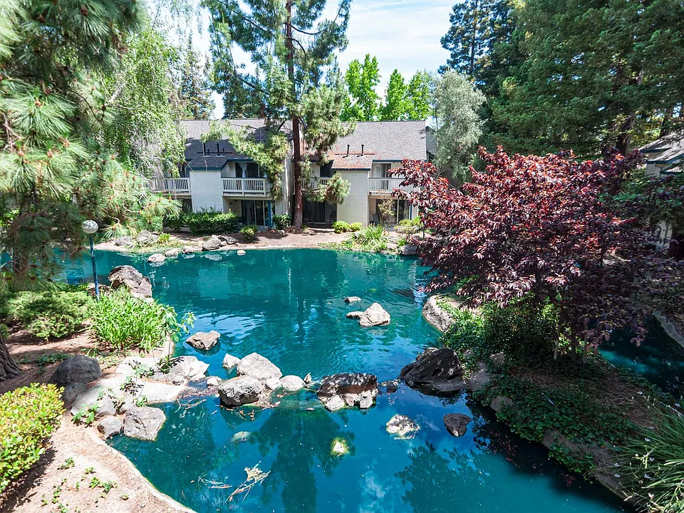 1034 Summermist Ct