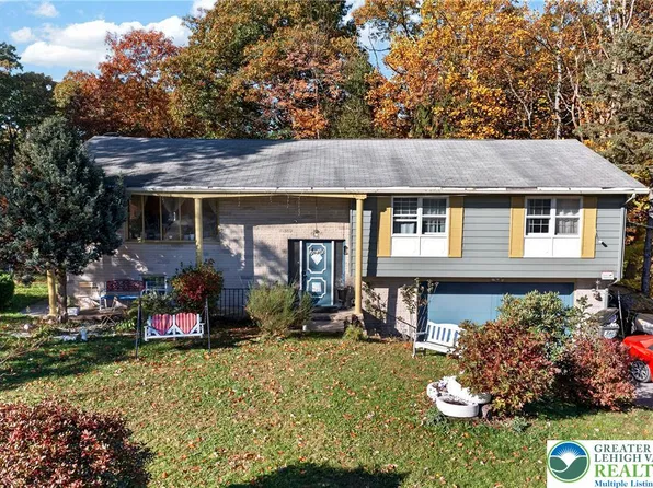 1776 Bear Creek Blvd, Bear Creek Township, PA 18702