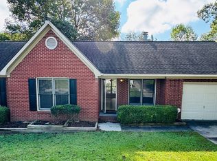 5018 Summer Ridge Rd, Fayetteville, NC 28303