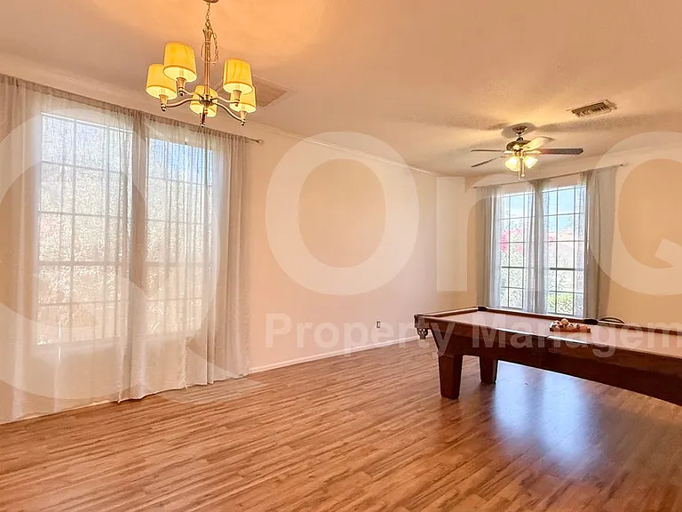 3195 S Cascade Pl — Photo 2