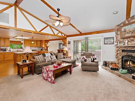 3rd image of 2043 Wildhorse Ln