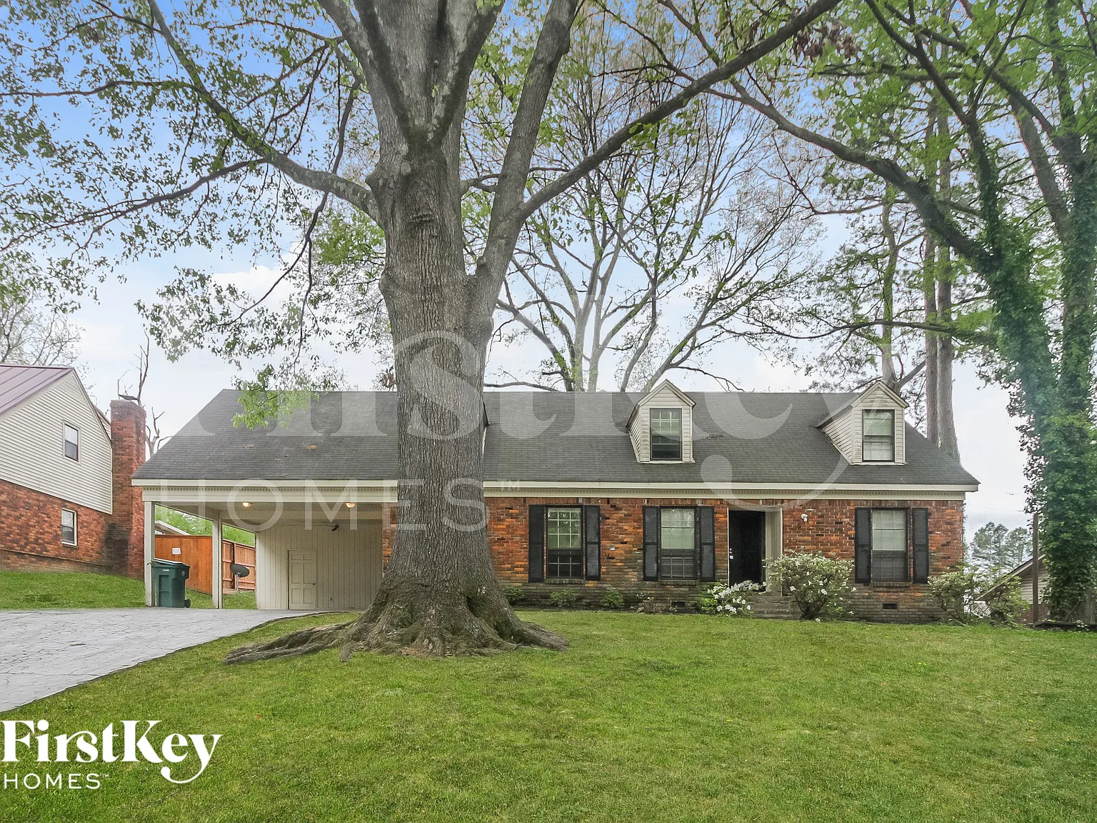 5 bed, 2.0 bath, 2535 sqft, $1,690 — Photo 1