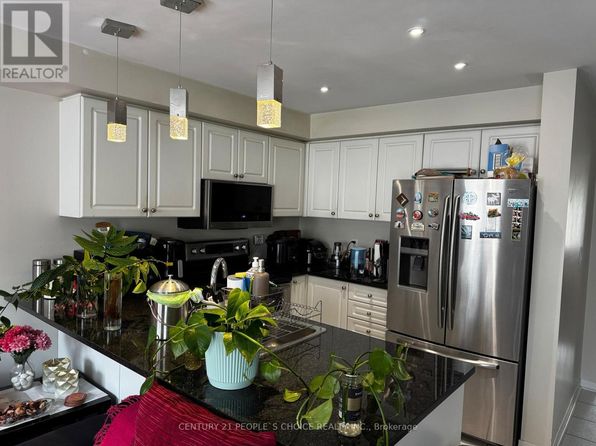 409 Aspendale Cres, Mississauga, ON L5W 0E7
