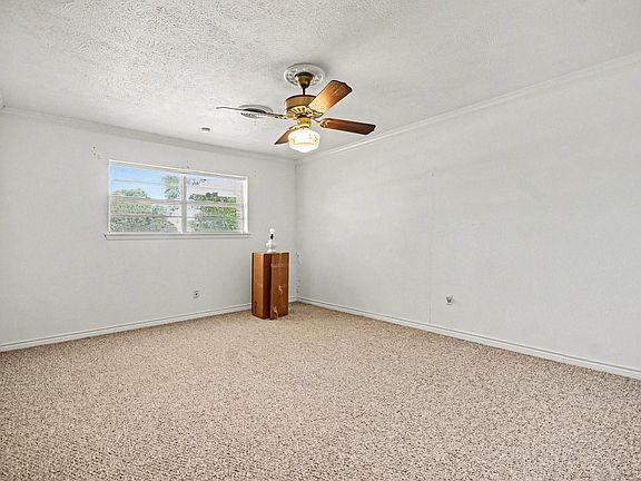 5th image of 1703 Burnett Ave