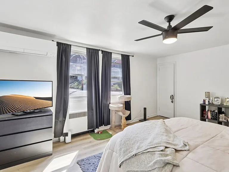 Charming 1, 2, and 3-Bedroom Townhomes in a Quiet Pittsburgh Neighborhood — Photo 80