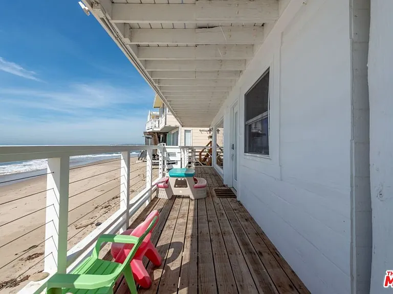 24942 Malibu Rd — Photo 39