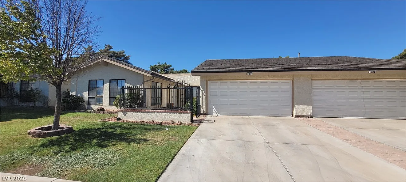 3 bed, 2.0 bath, 1717 sqft, $1,695 — Photo 2