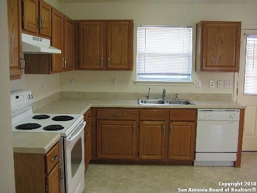 4th image of 651 Granite Clf